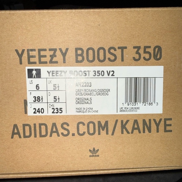 AUTHENTIC Adidas Yeezy Boost 350 V2 Beluga 2.0 - Picture 10 of 11